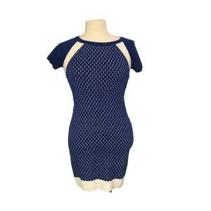 Made for Me to‎ Look Amazing Blue White Short Sweater Dress, sz Small, Acryllic